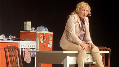 Sumru Yavrucuk, 'Shirley Valentine' oyununu 400. kez sahneledi