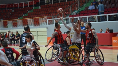 Сборная Турции по баскетболу на колясках проводит сборы в Ялове 