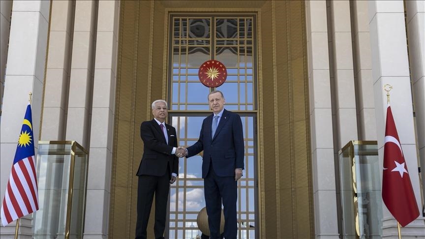 Туркије: Ердоган со највисоки државни почести го пречека малезискиот премиер Јакоб