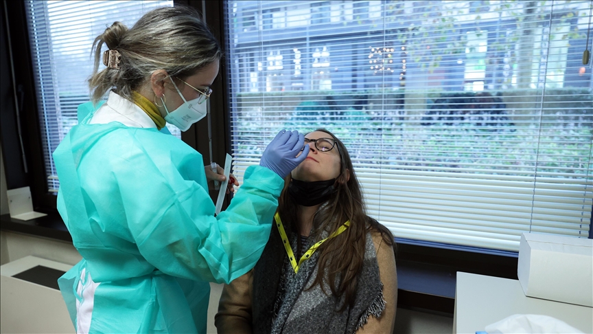 EMA: Европу охватила новая волна COVID-19