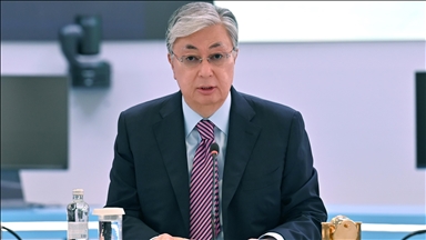 Токаев поручил проработать оптимальный вариант Транскаспийского маршрута