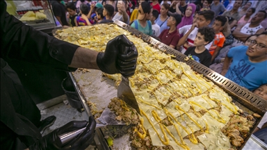 "كسكروت الباي".. وجبة شعبية تونسية تفرض نفسها بمهرجان خاص 