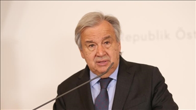 غوتيريش يطالب مجلس الأمن بتمديد نقل المساعدات إلى سوريا عاما