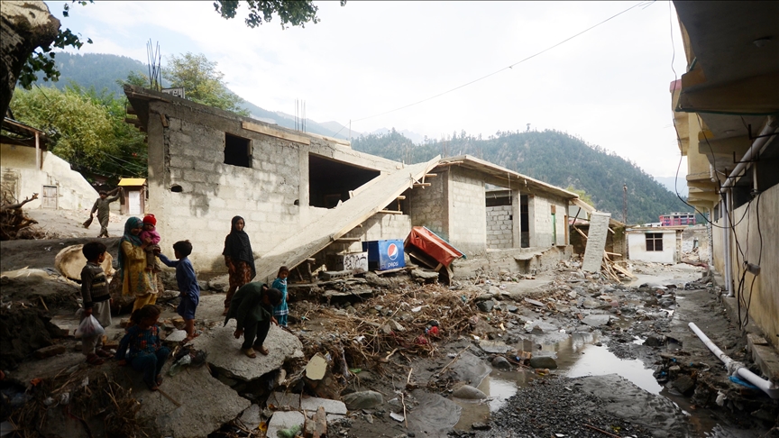 Pakistan floods interrupt education of 3.5M children: UN