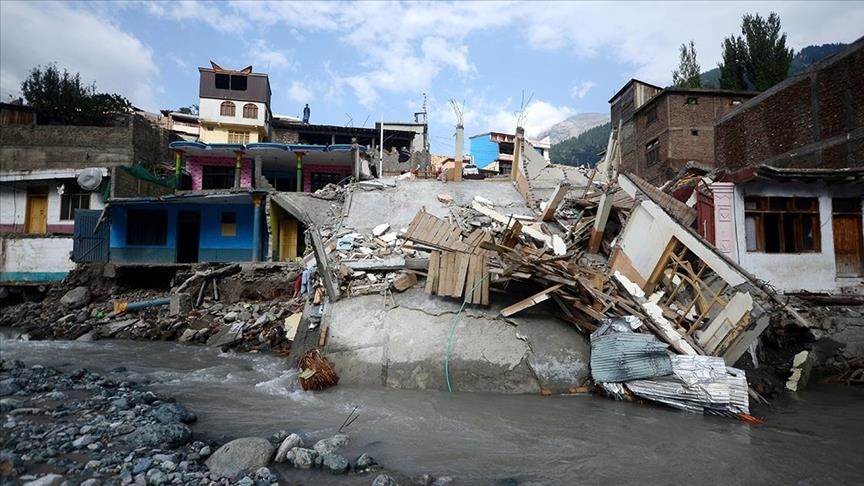 Число жертв муссонных дождей в Пакистане достигло 1396 человек