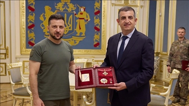 Ukrainian president honors CEO of Turkish defense industry firm Baykar