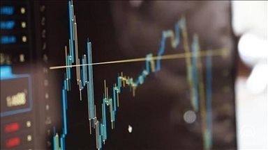 European stocks close higher amid central bank's rate hike