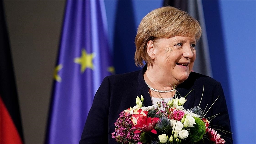 Eski Almanya Başbakanı Merkel, 2022 Nansen Mülteci Ödülünü aldı