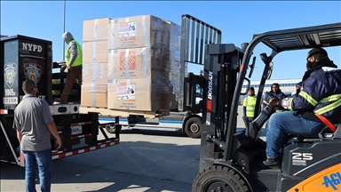 New York'taki Müslüman polislerden Pakistan'daki afetzedelere yardım