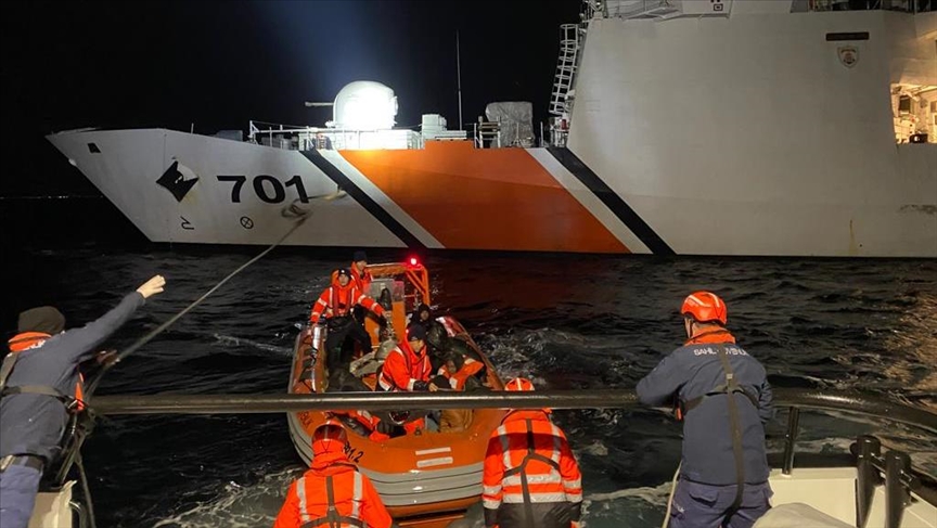 ضبط 53 مهاجرا غير نظامي شمال غربي تركيا