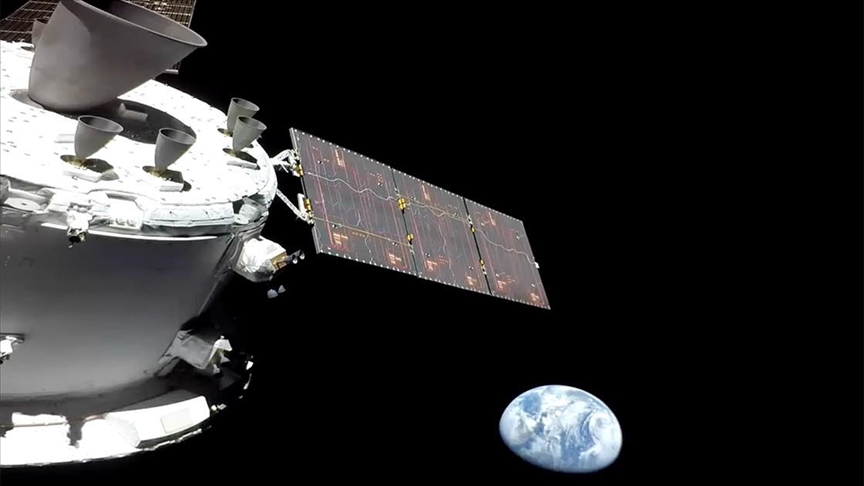 NASA’s Orion spacecraft returns to Earth after momentous mission to moon