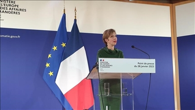 فرنسا: لسنا في حالة حرب مع روسيا 