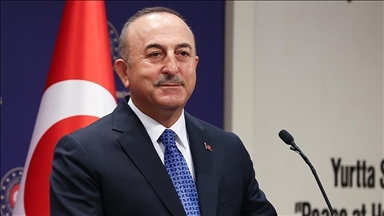 Cavusoglu félicite le nouveau MAE chinois, Qin Gang