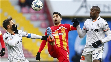 Kayserispor 3 puanı tek golle aldı