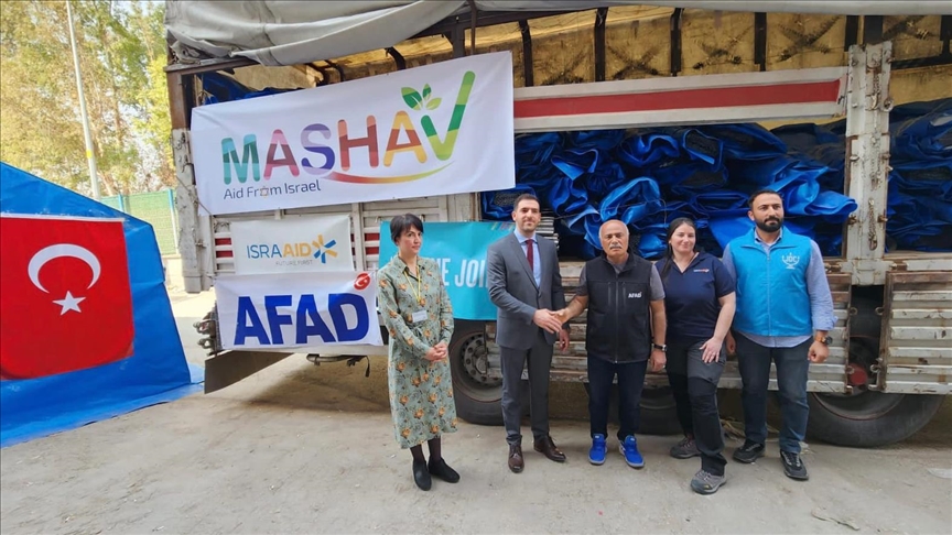 اسرائیل 630 تخته چادر برای زلزله‌زدگان ترکیه ارسال کرد