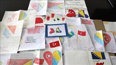 Bosnian students write comfort letters to their Turkish quake victim peers