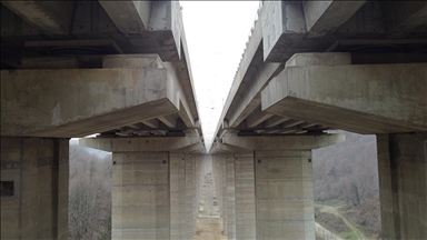 "İstanbul'un Anadolu'ya açılan kapısı" sismik izolatörlerle depremlere karşı korunuyor