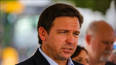 DeSantis signs bill allowing Florida residents to carry concealed guns without permit
