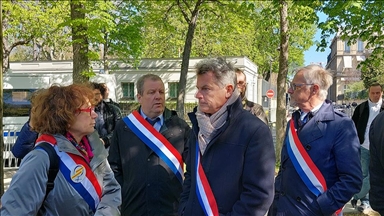 France: des élus de gauche se rendent à l'Elysée et réclament le retrait de la réforme des retraites