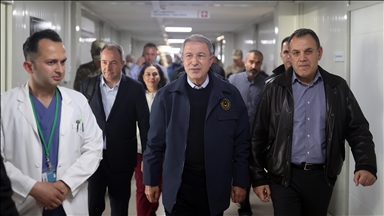 وزير الدفاع اليوناني يواصل جولته في هطاي التركية