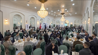 Turkish community gathers at iftar event in London