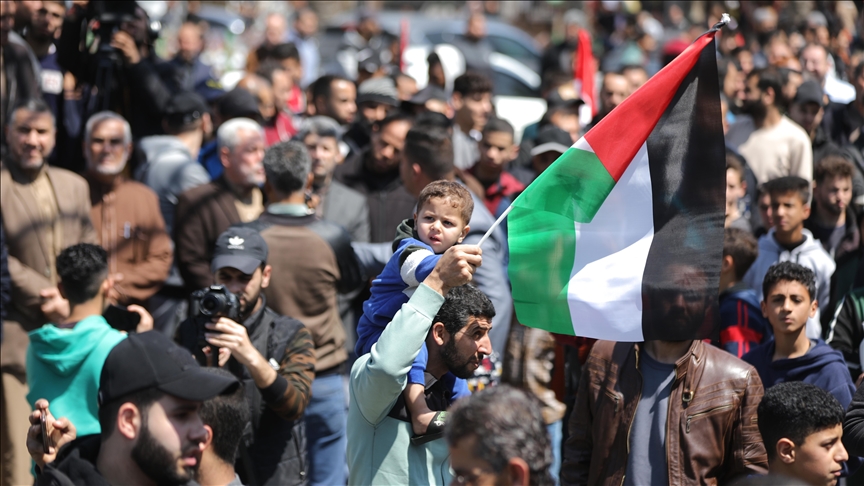 غزة.. وقفات تنديدا بقتل إسرائيل 3 فلسطينيين في نابلس