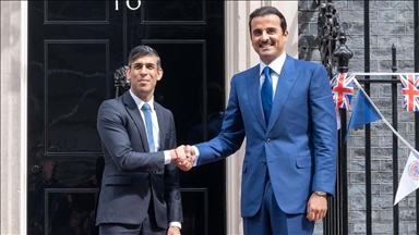 أمير قطر يبحث مع سوناك تعزيز الشراكة والمستجدات الدولية