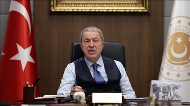 Глава Минобороны Турции сообщил о нейтрализации 5 террористов 