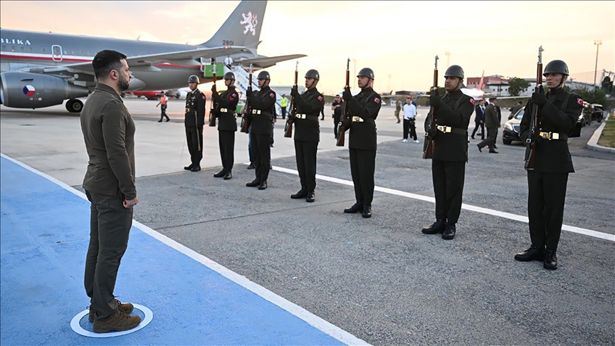 زيلينسكي يصل تركيا تلبية لدعوة أردوغان