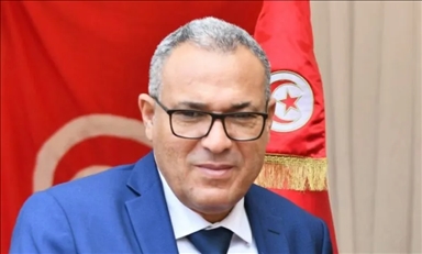 تونس.. نقابة التعليم الأساسي تستنكر إعفاء 150 مديرا من مناصبهم