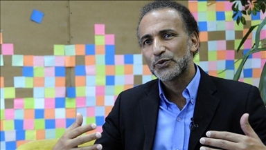 القضاء الفرنسي يقرر محاكمة المفكر الإسلامي طارق رمضان 