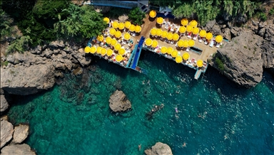 В Анталью воздушным транспортом из-за рубежа прибыло более 6 млн туристов