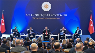 چهاردهمین کنفرانس سفرا در آنکارا