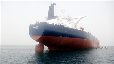 اليمن.. قرب الانتهاء من تفريغ خزان صافر النفطي