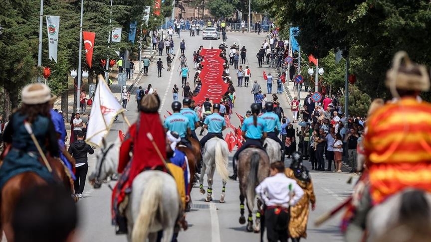 بيلجيك التركية تحتضن مسابقات تقليدية في ذكرى وفاة أرطغرل