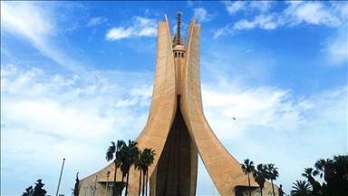 الجزائر تعلن عدم تسجيل خسائر جراء هزة أرضية غرب البلاد 