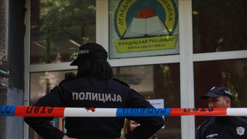 Белград: Подигнато обвинение против родителите на малолетникот кој уби девет соученици