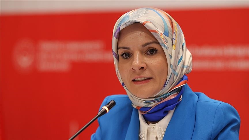 Bakan Göktaş: Aile ve Gençlik Bankası'nın yeni yıldan önce hayata geçmesini  bekliyoruz