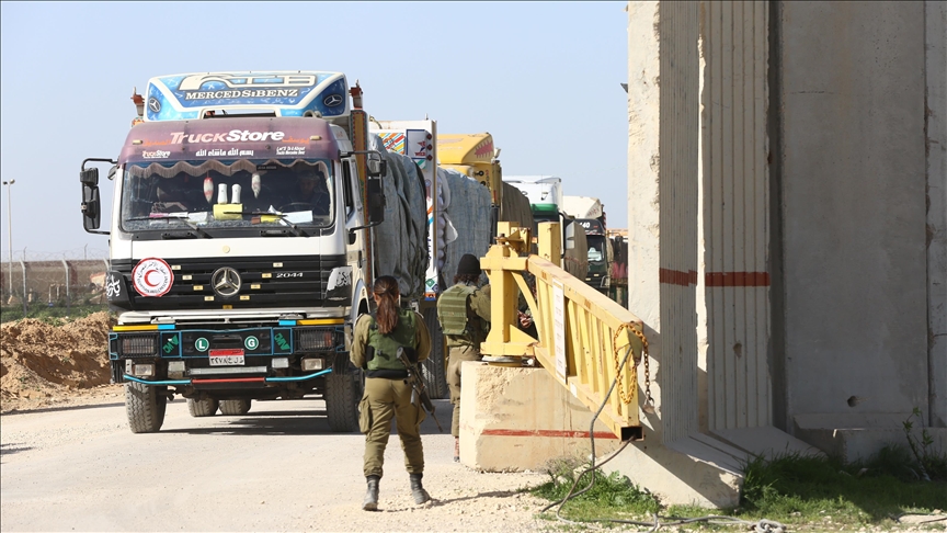 "هآرتس": المساعدات لغزة لا تلبي 10 بالمئة من الاحتياجات