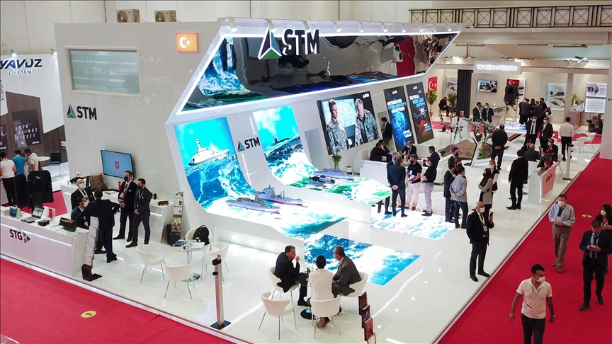 المُسيرات التركية حاضرة في معرض الدفاع العالمي بالرياض