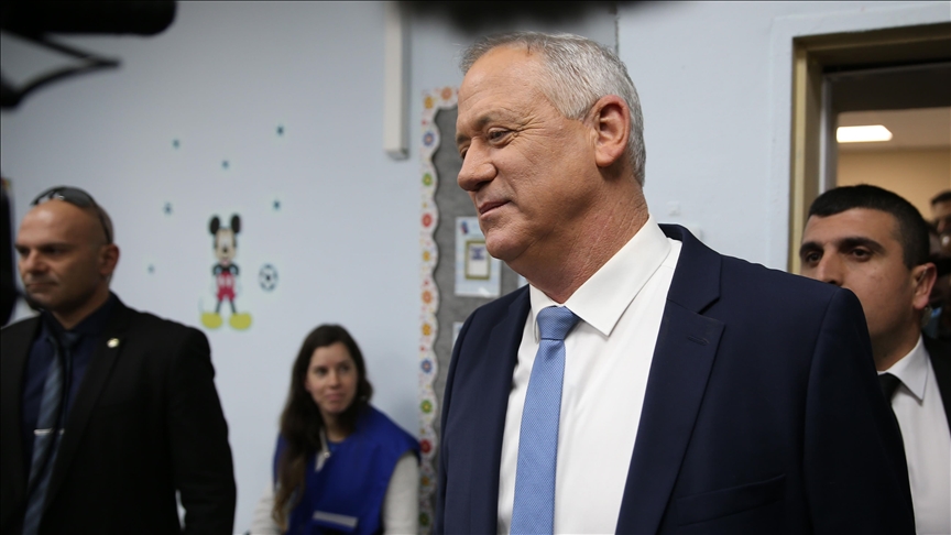  منع السفير من مرافقته.. خلافاته مع نتنياهو تطارد غانتس في واشنطن