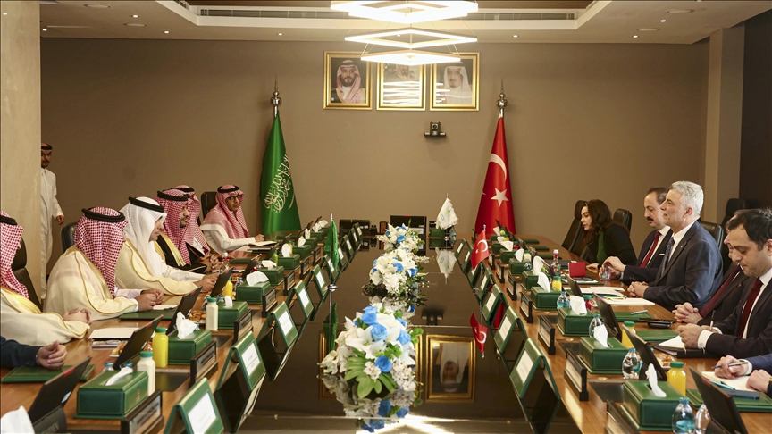 وزير التجارة التركي: مشاريع رؤية السعودية 2030 توفر فرصاً للتعاون