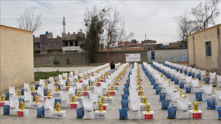 "تيكا" التركية توزع مساعدات غذائية على 600 عائلة أفغانية