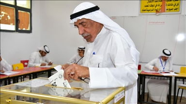 الكويت.. بدء الاقتراع بأول انتخابات برلمانية في عهد الأمير مشعل 