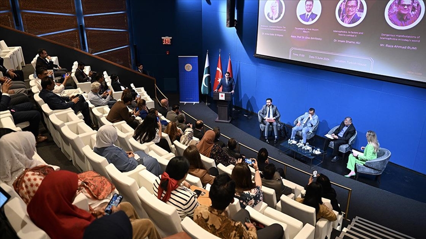 New York'taki Türkevi'nde İslamofobi ile mücadele paneli düzenlendi