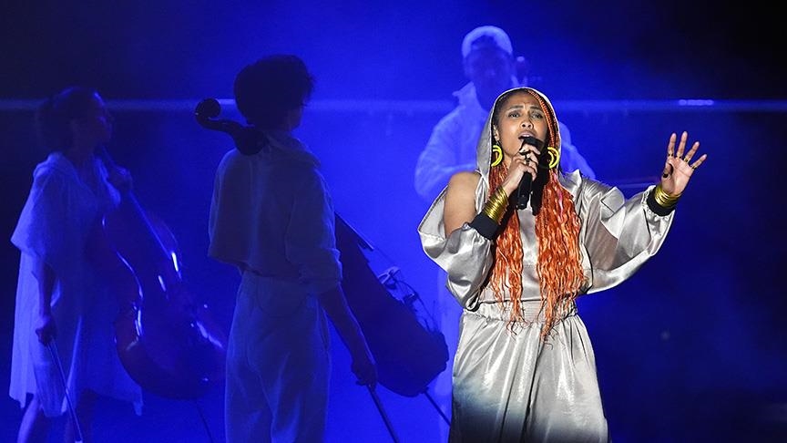 من تركيا.. المغنية العالمية "إيماني" تدعو لدعم فلسطين