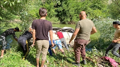 Li Îdlibê otobêsa xwendekaran kete Çemê Asiyê, 6 kes mirin