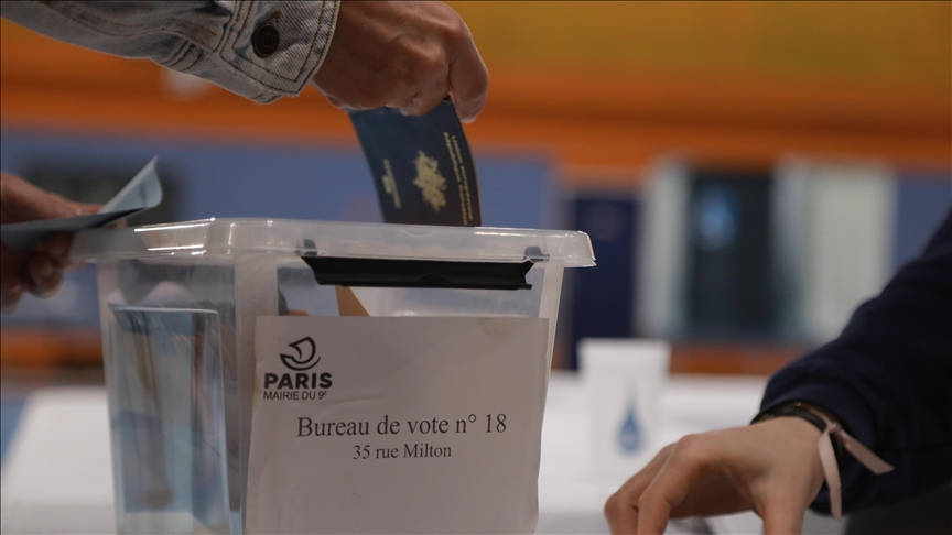 Left-wing alliance leads in French elections: Exit polls