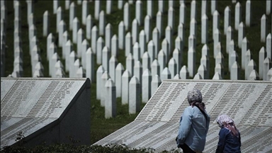 خاکسپاری شماری دیگر از قربانیان نسل‌کشی سربرنیتسا