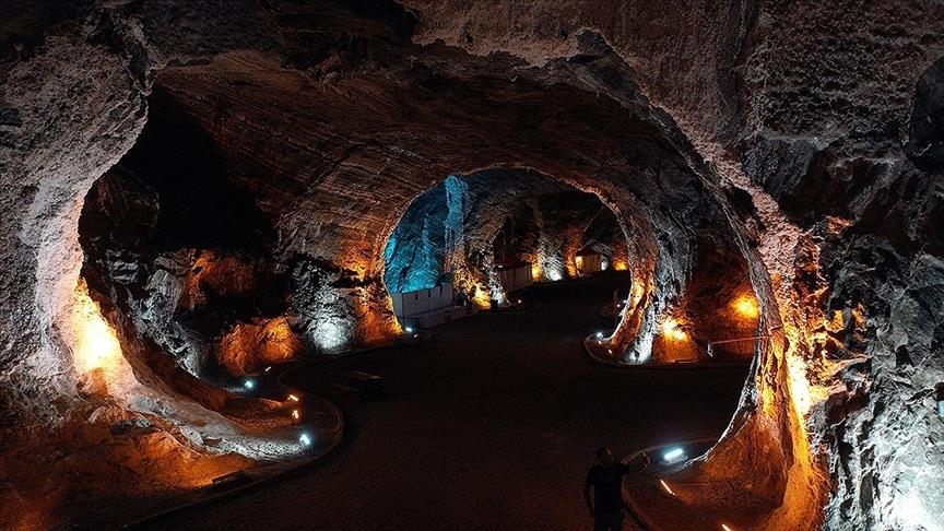 Гора Туз на востоке Турции примет уникальный фестиваль книг, культуры и детей